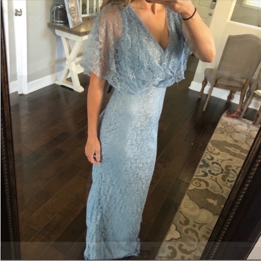 Lulus light blue lace cocktail formal dress